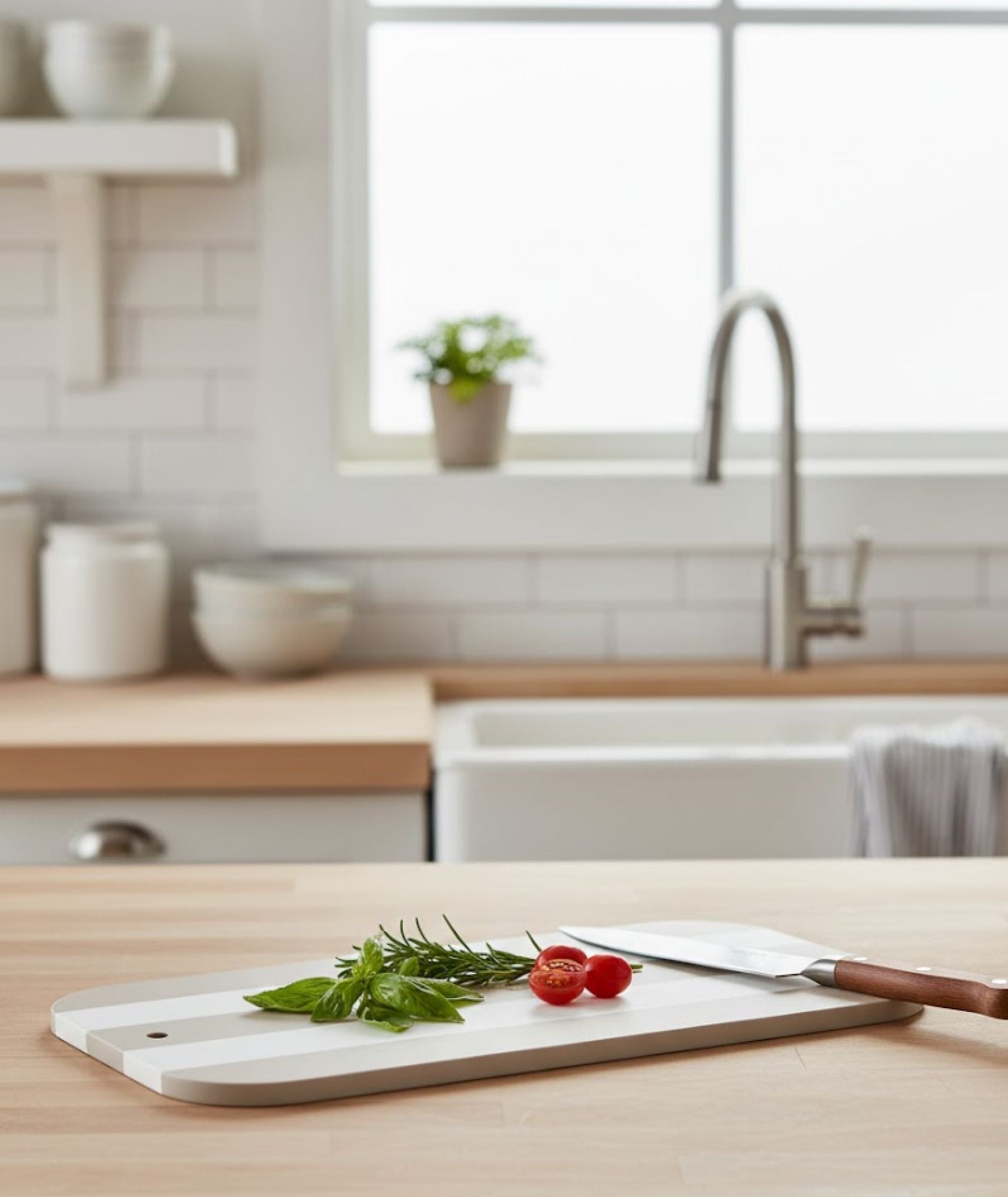 Reversible Cutting Board - Beige and White Stripes