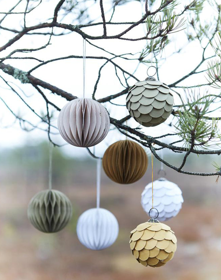 Christmas Ball Decorations - Natural