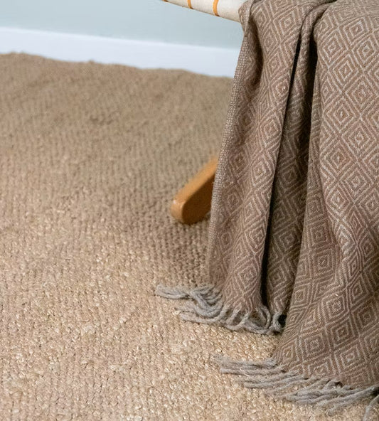 Goose Eye Throw