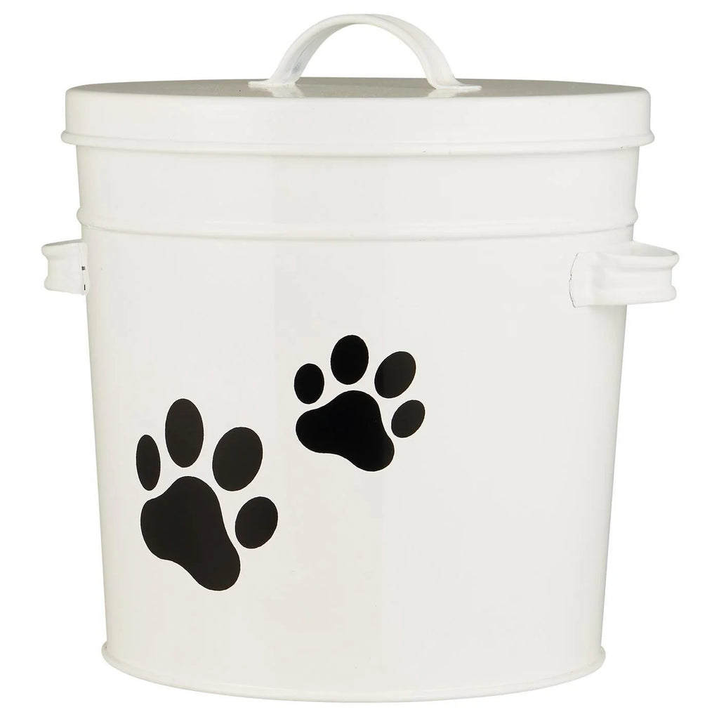Pet food bucket with lid