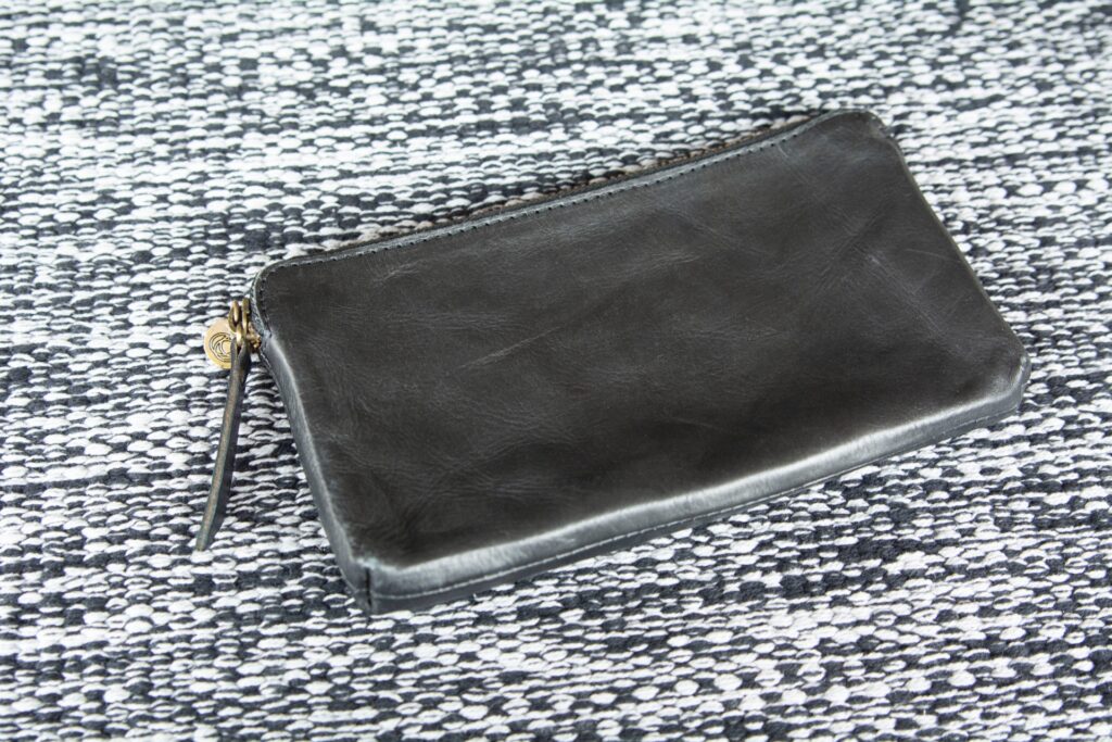 Pluska Envelope Bag - Black